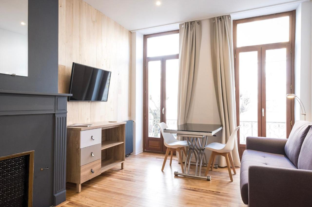 Studio Neuf, Charme De L'Ancien, Avec Balcon - 3 Etoiles, 4 Diamants Apartment Bagnères-de-Bigorre Exterior foto
